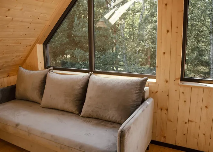 بيت للعطل Dom Na Krancu Lasu